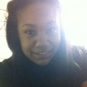 Meet your Posher, Shateisha