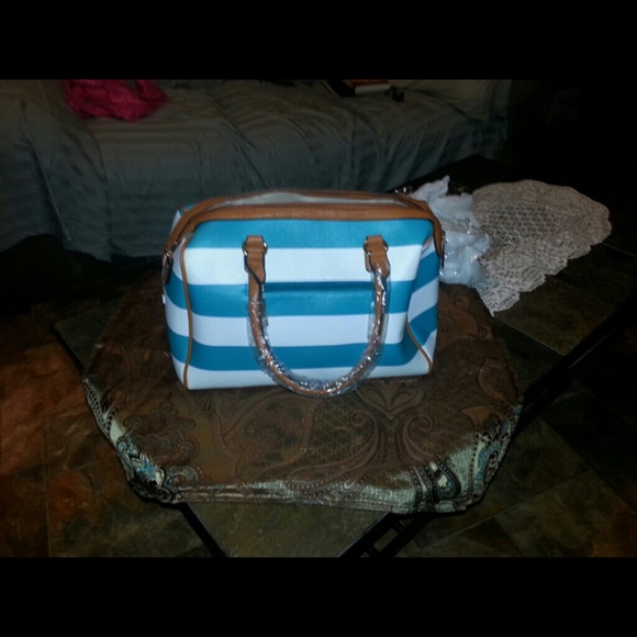Purse - Picture 3 of 3