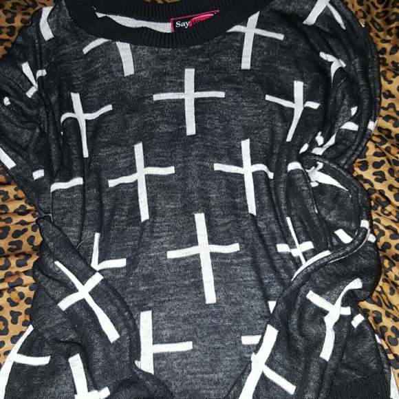 Sweaters - MMSYRTST TRADED!!! Cross Sweater/VS 2 PAIR SOCKS
