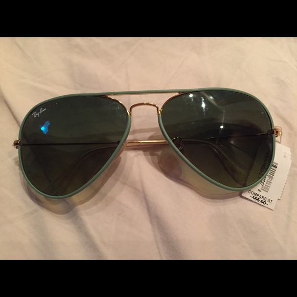 NWT aviator Rayban Sunglasses