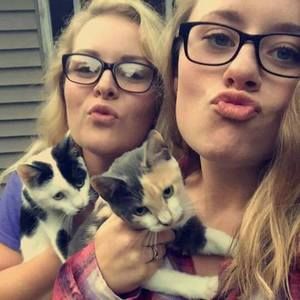 Meet your Posher, Dominique