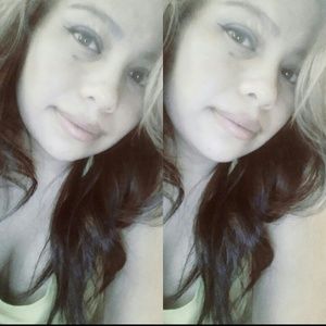 Meet your Posher, Alejandra