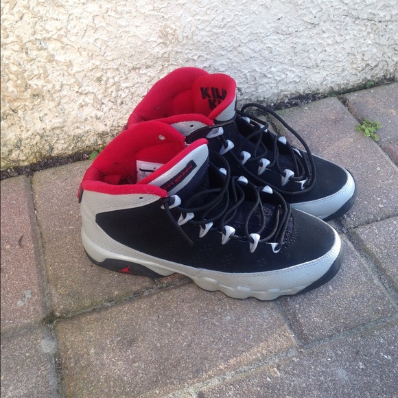 Jordan Shoes - Kilroy's size 4 youth 6 women's