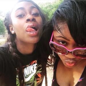 Meet your Posher, Vera