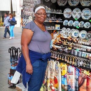 Meet your Posher, Anita