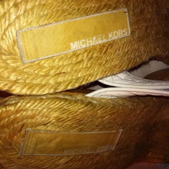 Beautiful Michael Kors size 39 sandals FOR TRADE - Picture 4 of 4