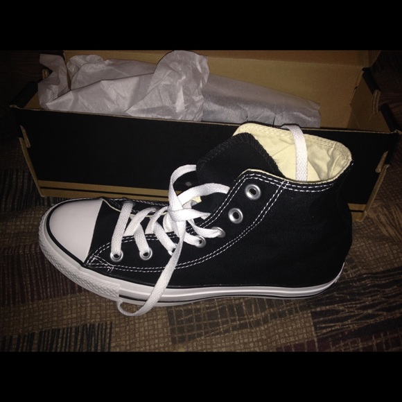 Converse - Picture 4 of 4