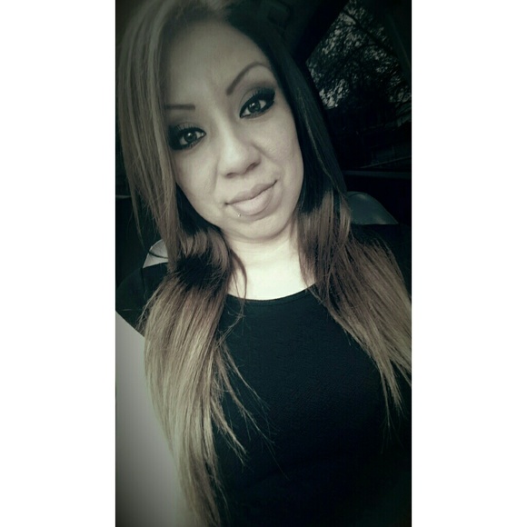 Meet your Posher, Gloria - Picture 1 of 1