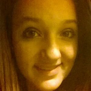 Meet your Posher, Caitlin