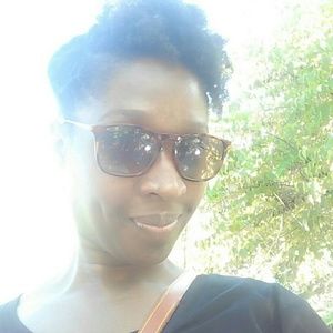 Meet your Posher, Felisha