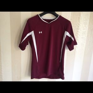 Under Armour top