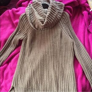 Knitted turtle neck sweater