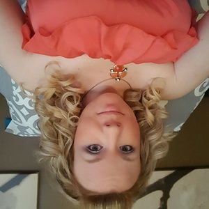 Meet your Posher, Brittney