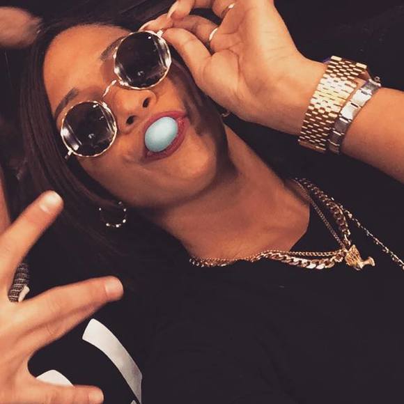 Meet your Posher, Dejeva