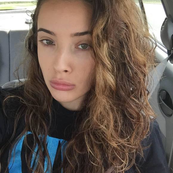 Meet your Posher, Madison - Picture 1 of 1