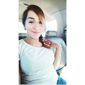 Meet your Posher, Laura