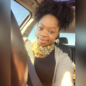 Meet your Posher, Erikah