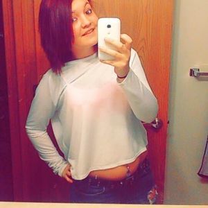 Meet your Posher, Halie