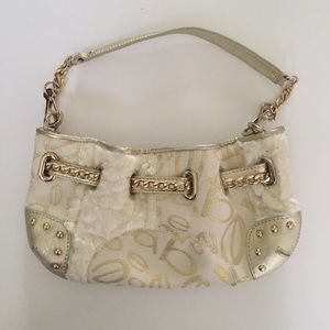 Bebe clutch