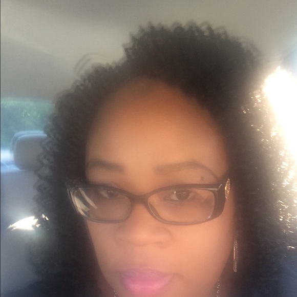 Meet your Posher, Tammy - Picture 1 of 1