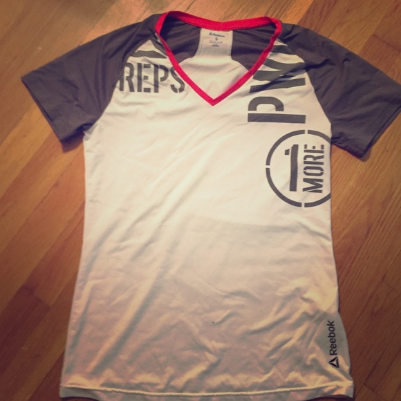 Reebok ONE performance vneck