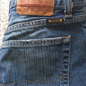 Lucky brand blue jeans