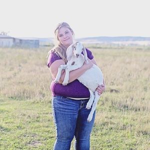 Meet your Posher, Amelia