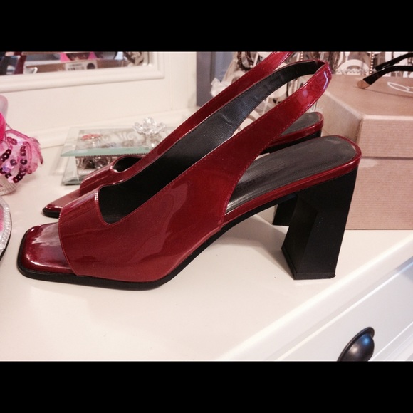 Amanda Smith Red patent Heels 8.5