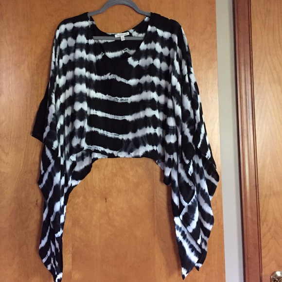 🚫SOLD🚫 Tie Dye dolman sleeve