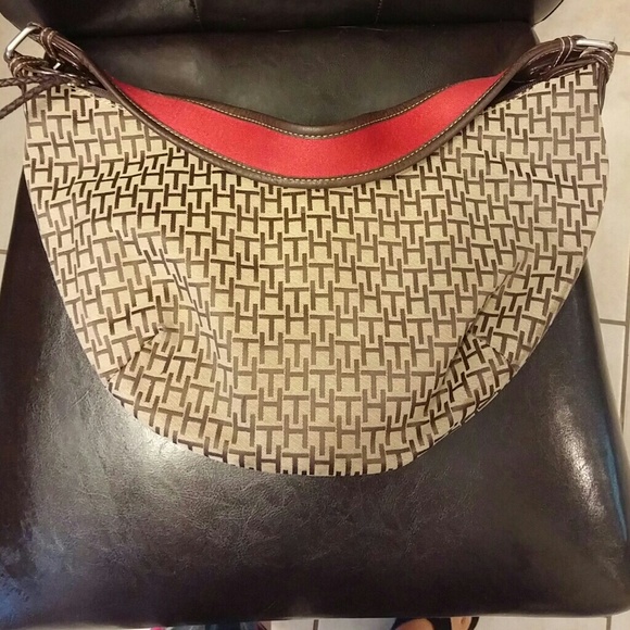 Tommy Hilfiger Mini Purse $20 or Free with $30 PO - Picture 2 of 4