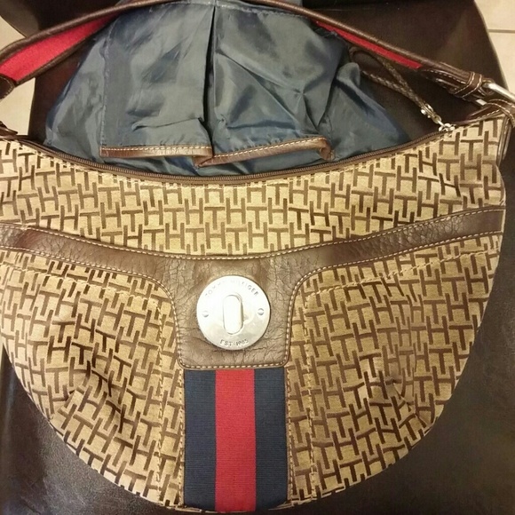 Tommy Hilfiger Mini Purse $20 or Free with $30 PO - Picture 4 of 4