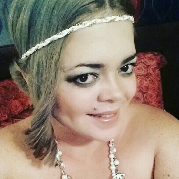 Meet your Posher, Vanessa - Picture 1 of 1