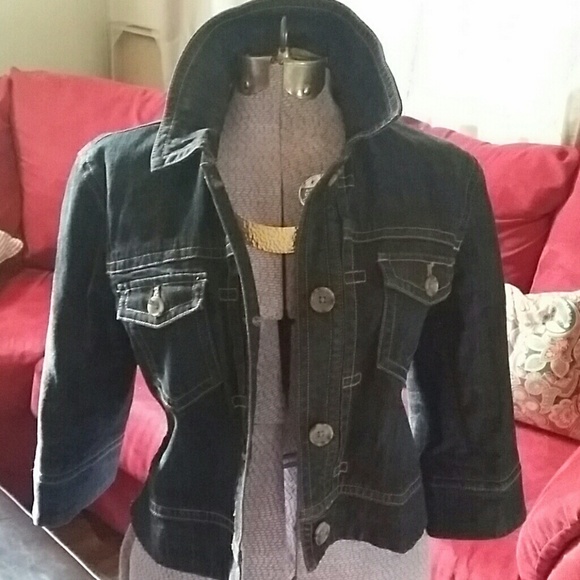 Cute crop dark denim jacket