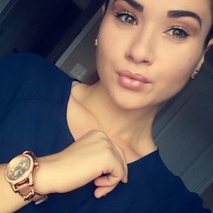 Meet your Posher, Jasmine