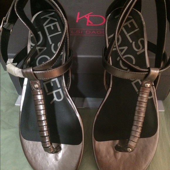 Kelsi Dagger sandals
