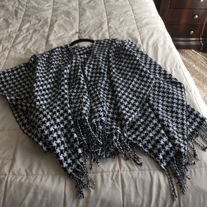 Poncho (wrap)