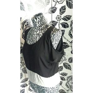 Cute color blocked top