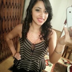 Meet your Posher, Yadira