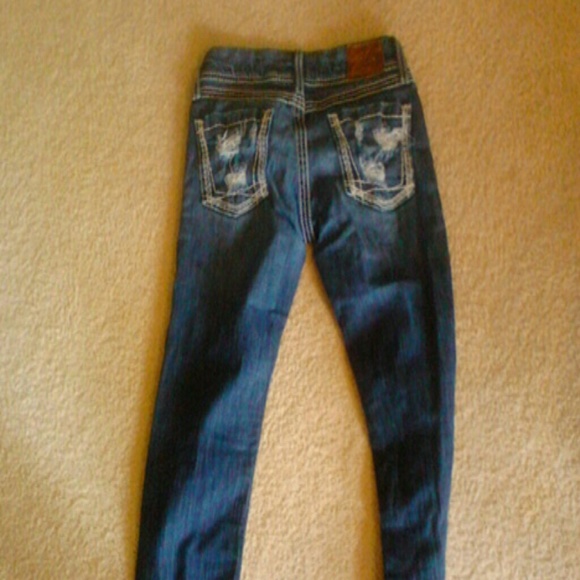 Jeans - Picture 2 of 4