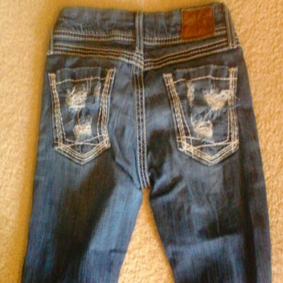 Jeans - Picture 3 of 4