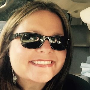 Meet your Posher, Rene