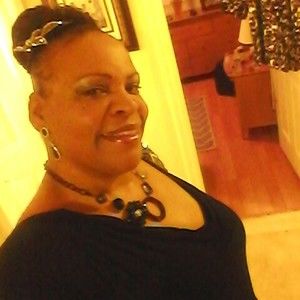 Meet your Posher, Beverly