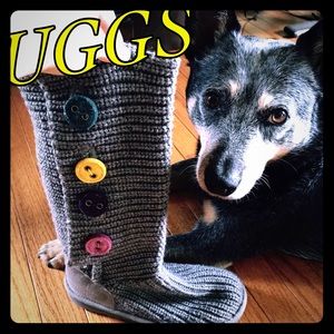 Gray Knit Uggs