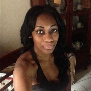 Meet your Posher, Sade