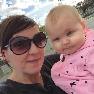 Meet your Posher, Denise