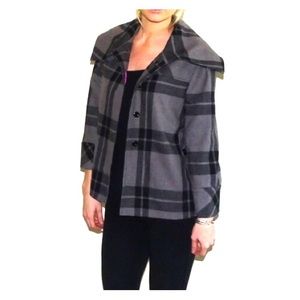 Plaid 3/4 sleeve coat