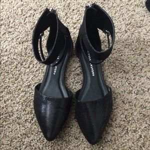 Black Pointed-Toe Flats