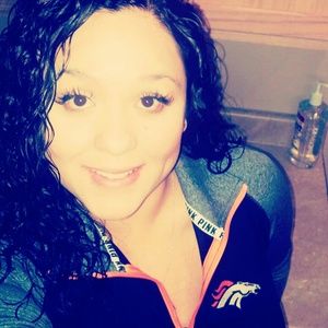 Meet your Posher, Angelica