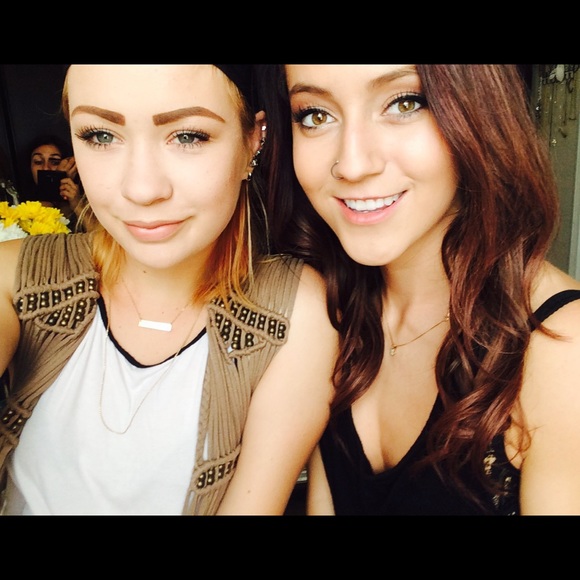 Meet your Posher, Andrea - Picture 1 of 1