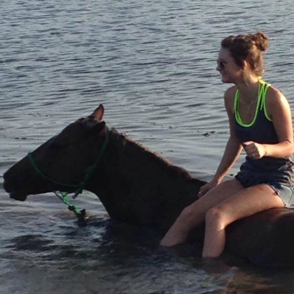 Meet your Posher, Amanda